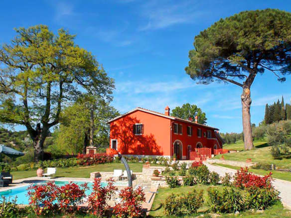 Agriturismo In Posizione Riservata Nei Pressi Di Firenze