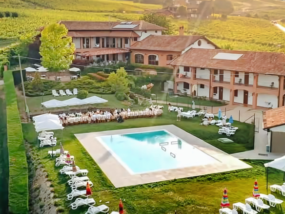 Agriturisme med vingårder og basseng i det sørlige Piemonte