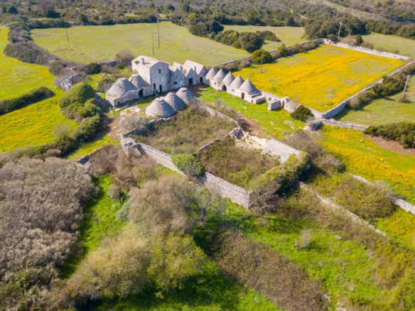 Antica Masseria Con Complesso Di Trulli A Martina Franca - Puglia