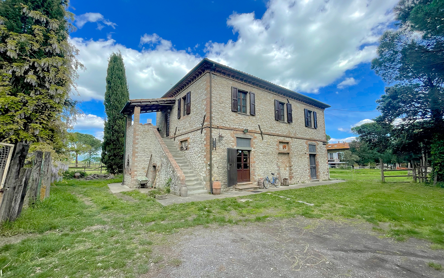 Gammelt bondehus i sten nær Castiglione Del Lago, Umbrien