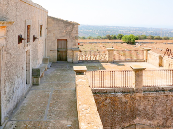 Gammel fejde fra 1600-tallet midt i Ragusan-landskabet