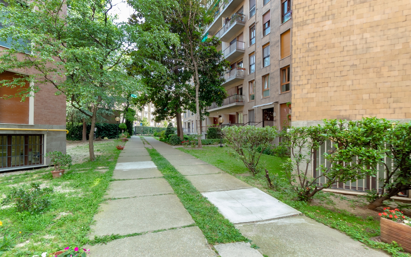 Appartamenti Indipendenti In Complesso Residenziale Ristrutturato – a partire da 190.000 €