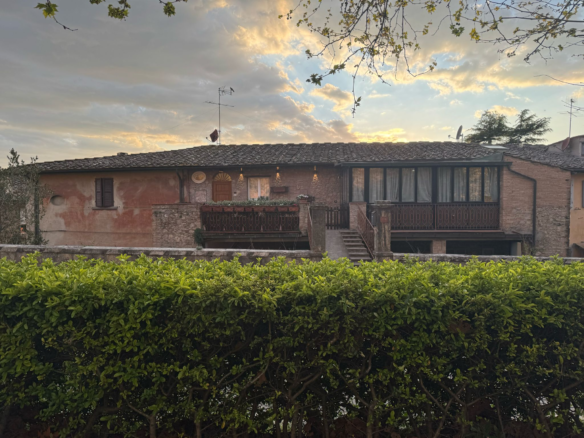 Appartamento Con Terrazza Nel Cuore Di San Gimignano