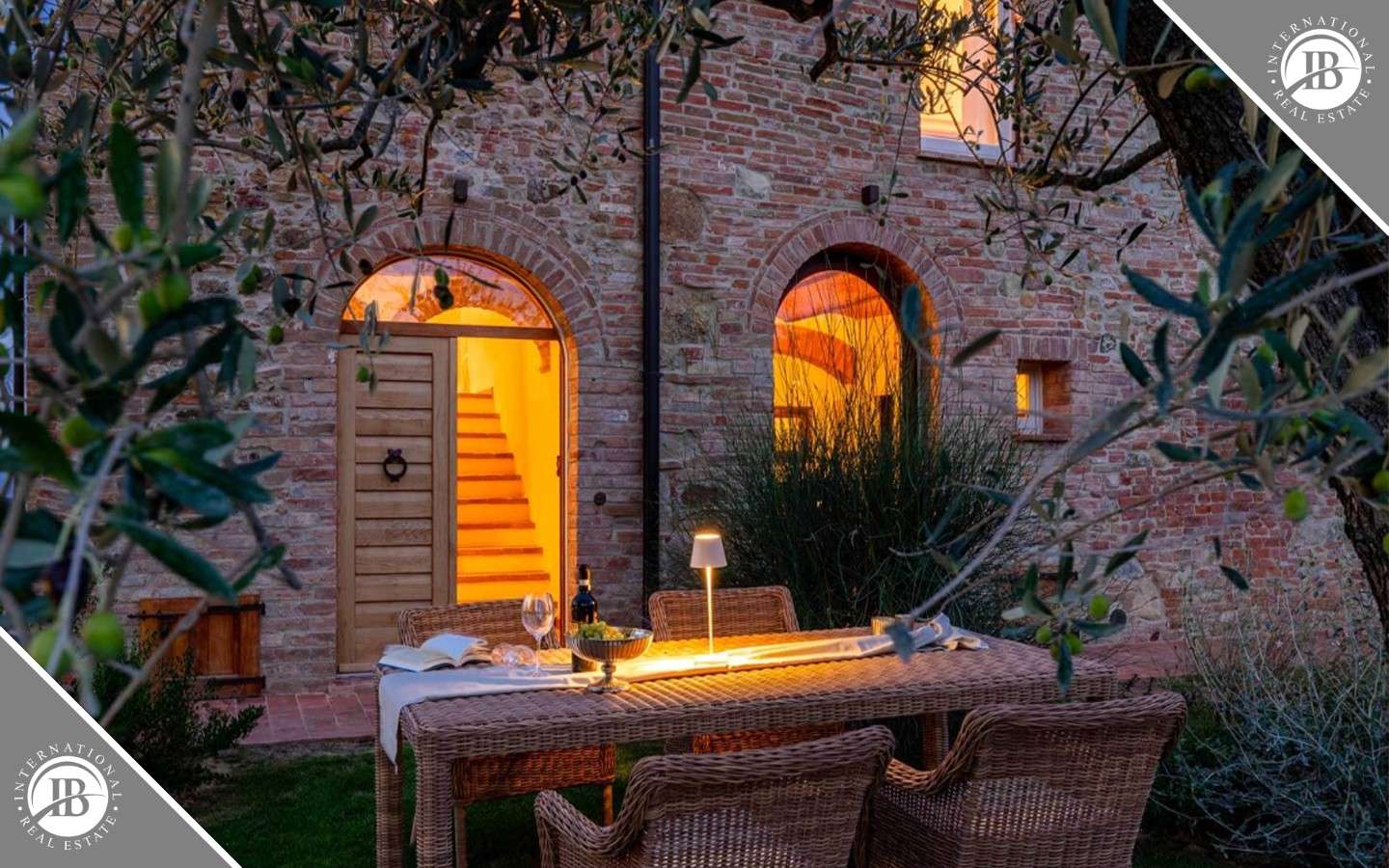 Appartamento Di Lusso Con Splendido Affaccio Panoramico A San Gimignano