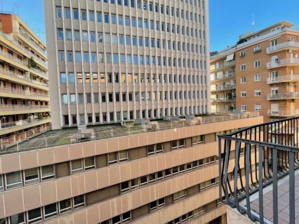 Appartamento Locato Uso Ufficio