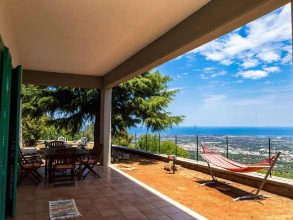CASINA/VILLA CON E VISTA MARE A SALVE DI FASANO