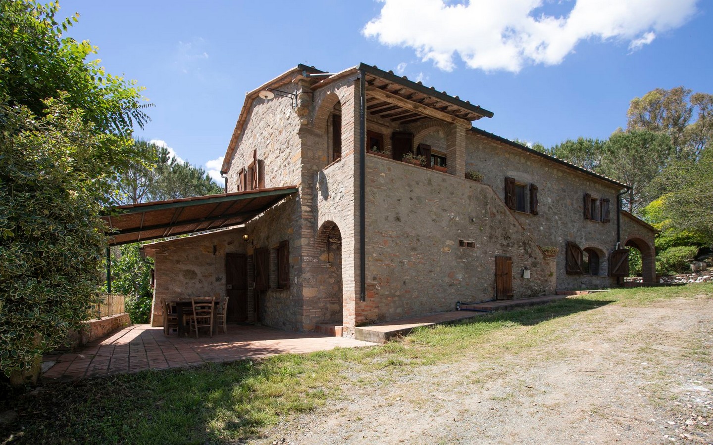 Casale Toscano Con Azienda Agricola e Piscina