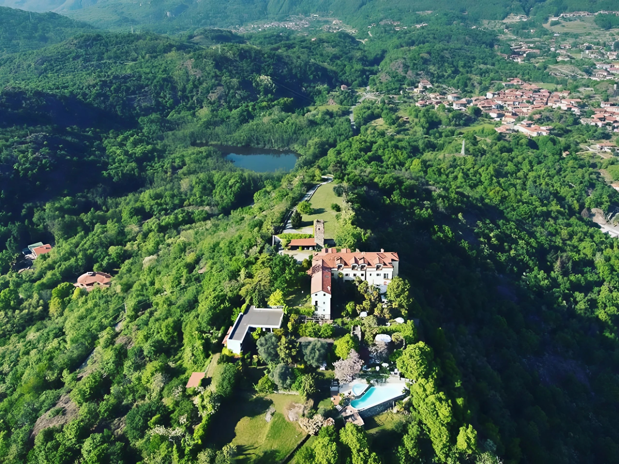 Castello Ristrutturato Del XVII Secolo Con Piscina Affacciato Sul Lago Sirio, Ivrea