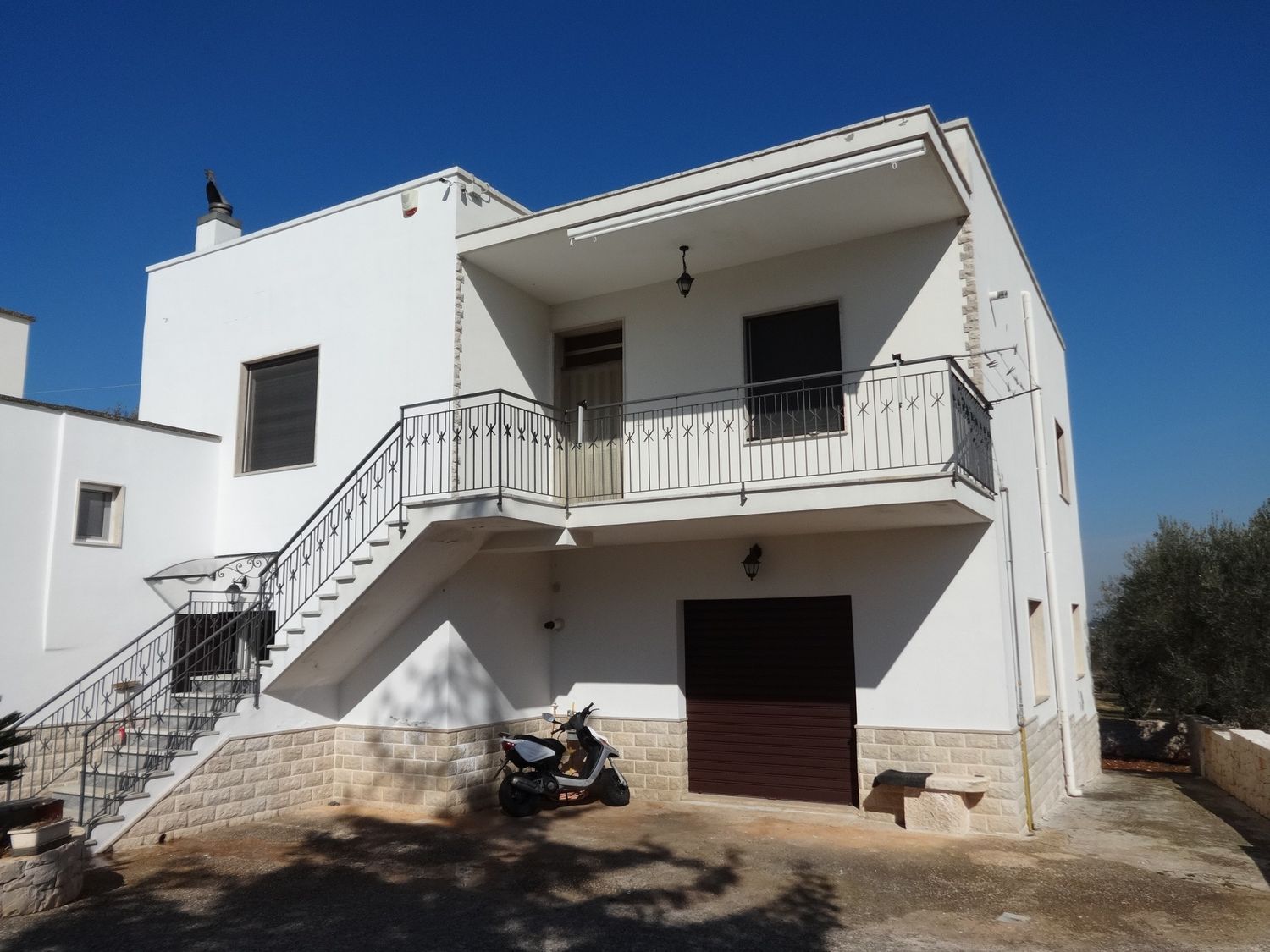 Complesso Immobiliare Con Trulli A 15 Minuti Dal Mare, Puglia