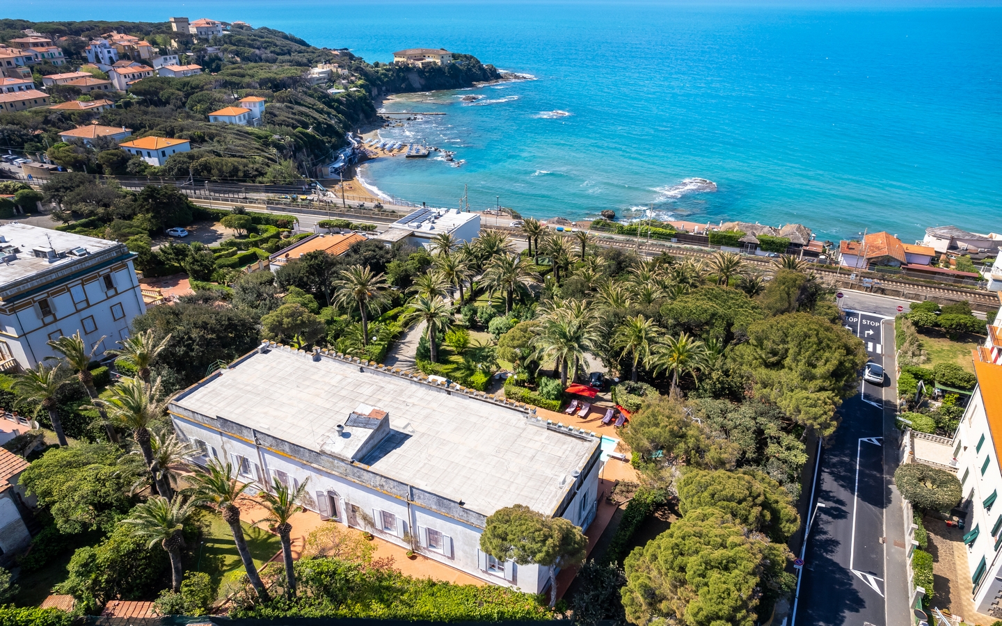 Elegante Residenza Storica Con Piscina E Vista Mare A Castiglioncello