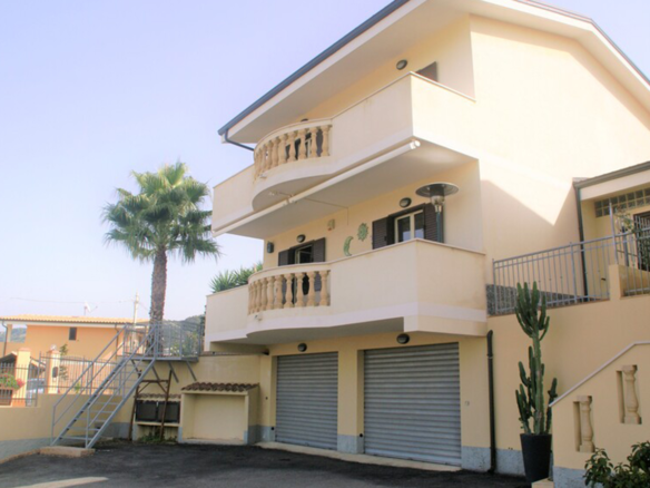 Elegante Villa Con Vista Mare Vicino A Tropea