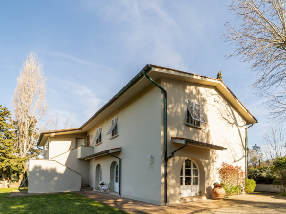 Elegante Villa Con Vista Panoramica Nella Campagna Pisana