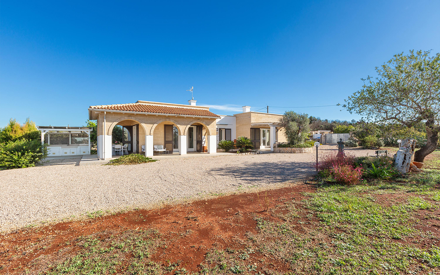 Elegante Villa Vista Mare Con Piscina A Pescoluse, Puglia