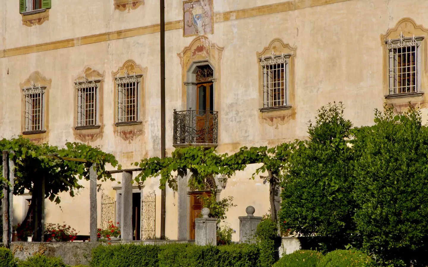 Incantevole Villa del ‘700 con Parco Privato nella Magica Cornice della Val Vigezzo