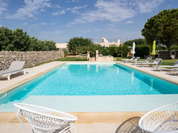 Masseria Salentina Di Lusso Con Piscina A Sfioro A Alezio