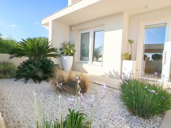 Porzione Di Villa Moderna A Marina Di Ragusa