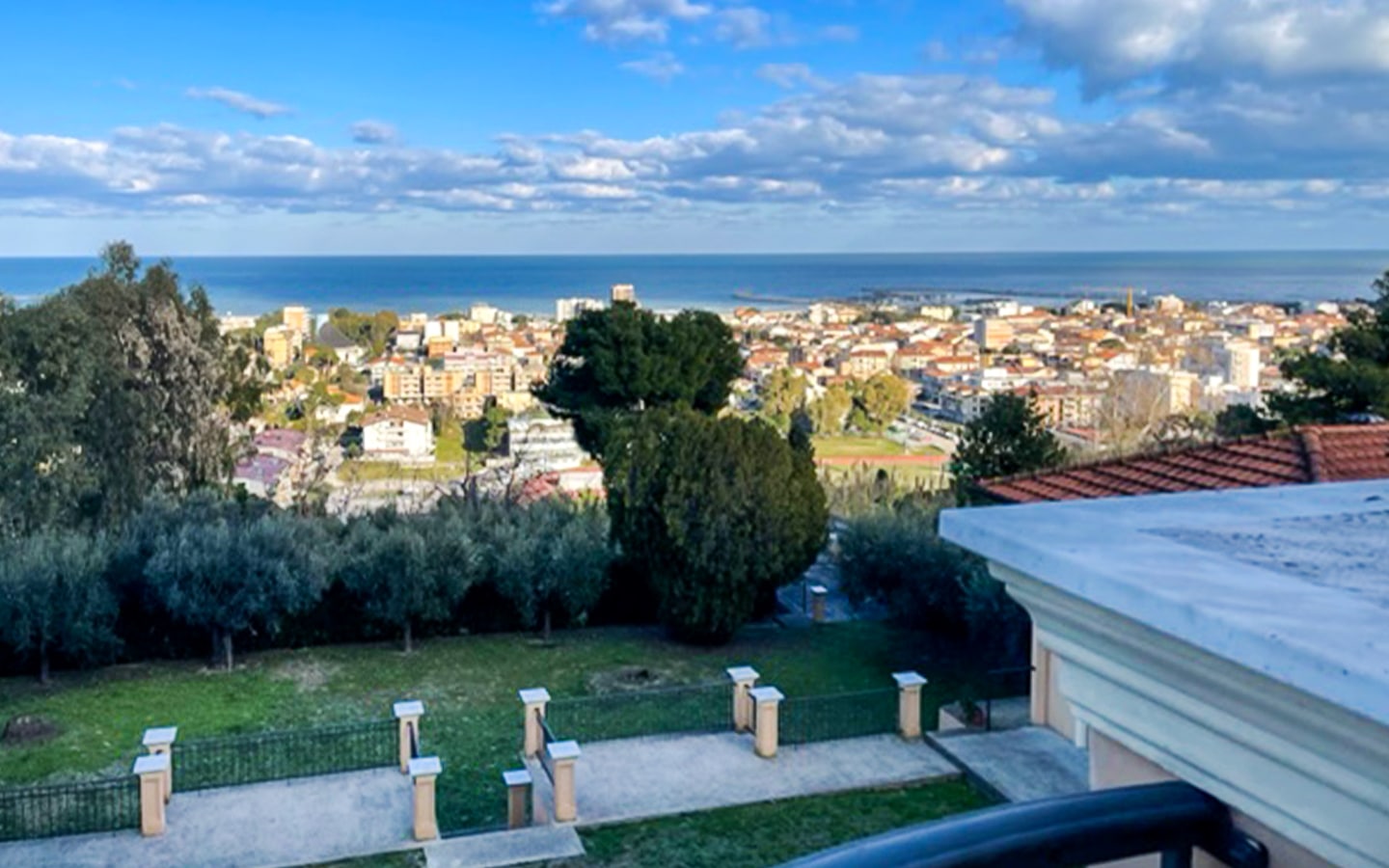 Prestigiosa Unità Immobiliare In Villa Con Vista Mare A Giulianova, Abruzzo