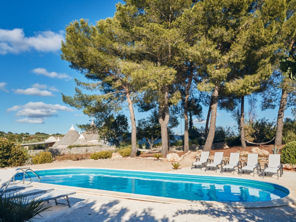 Prestigiosa Villa Master Con Piscina E Giardino Panoramico A Ceglie Messapica