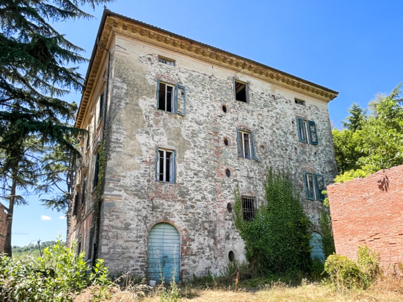 Prestigiosa Villa Ottocentesca Con Terreno E Annessi A Montecarlo