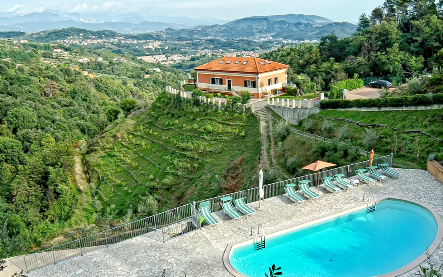 Residence Sulle Colline Di La Spezia, Liguria