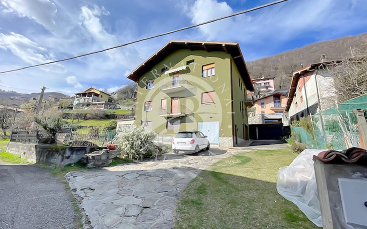 Spazioso Appartamento In Località Selva, Lago Di Como