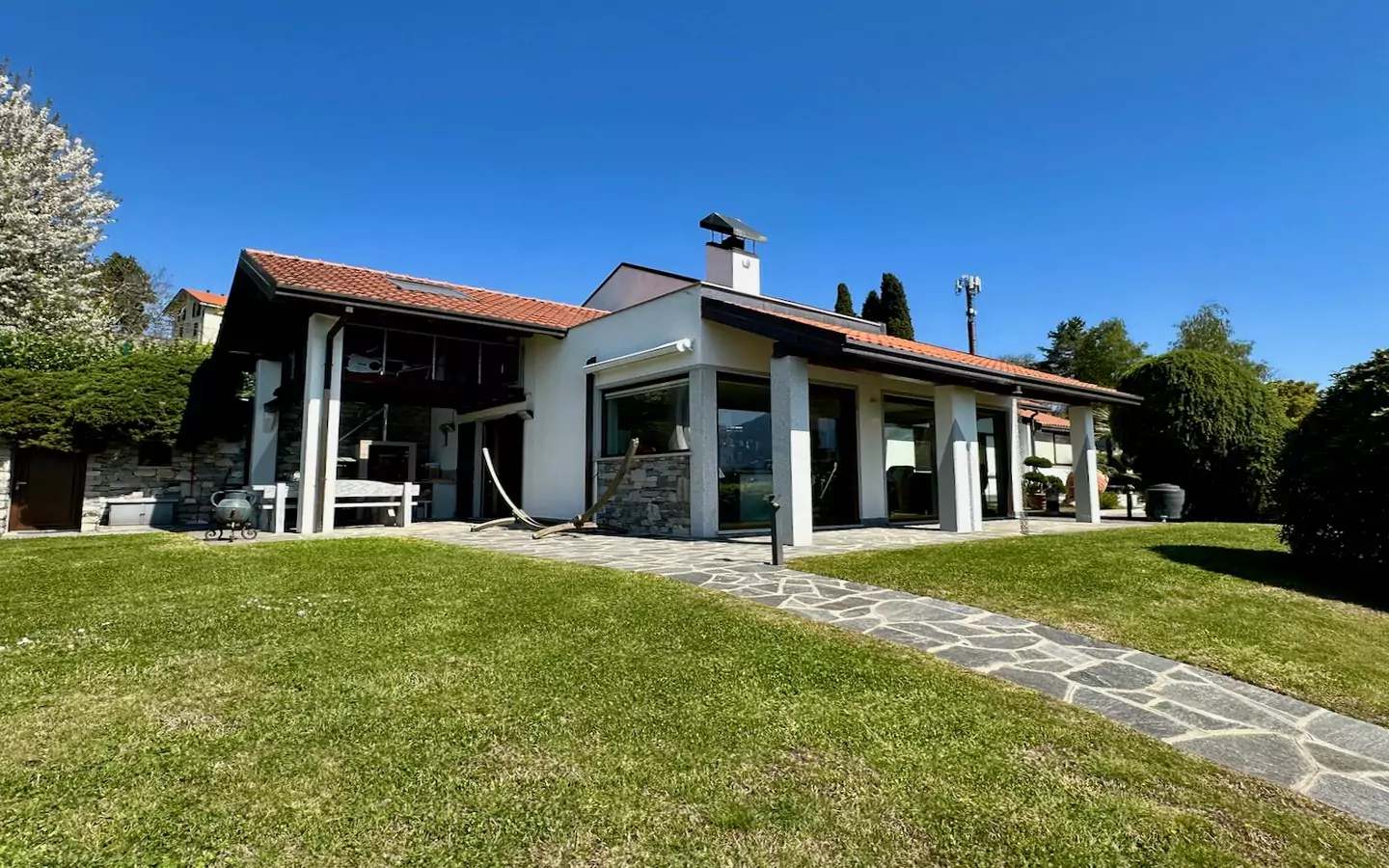 Splendida Villa Con Vista Lago, Piscina E Parco Privato A Verbania Intra