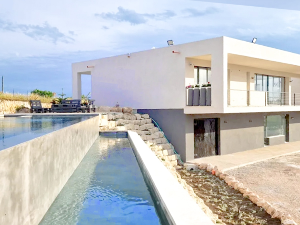 Pragtfuld moderne villa med panoramaudsigt i Noto