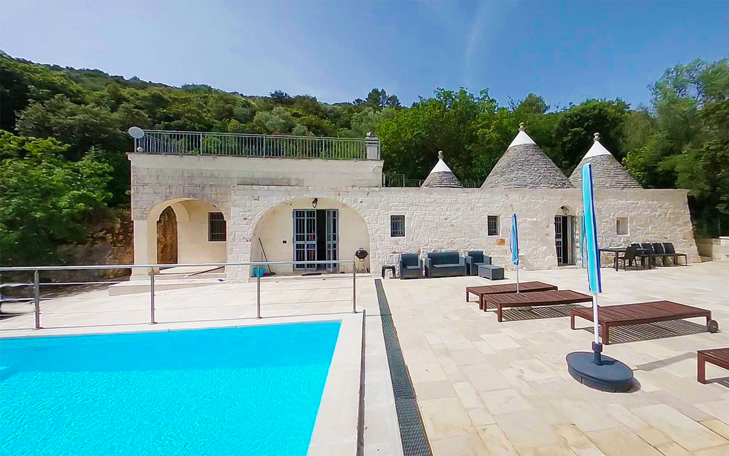 Villa Con Trulli Vista Mare E Piscina Tra Fasano, Locorotondo E Cisternino, Puglia
