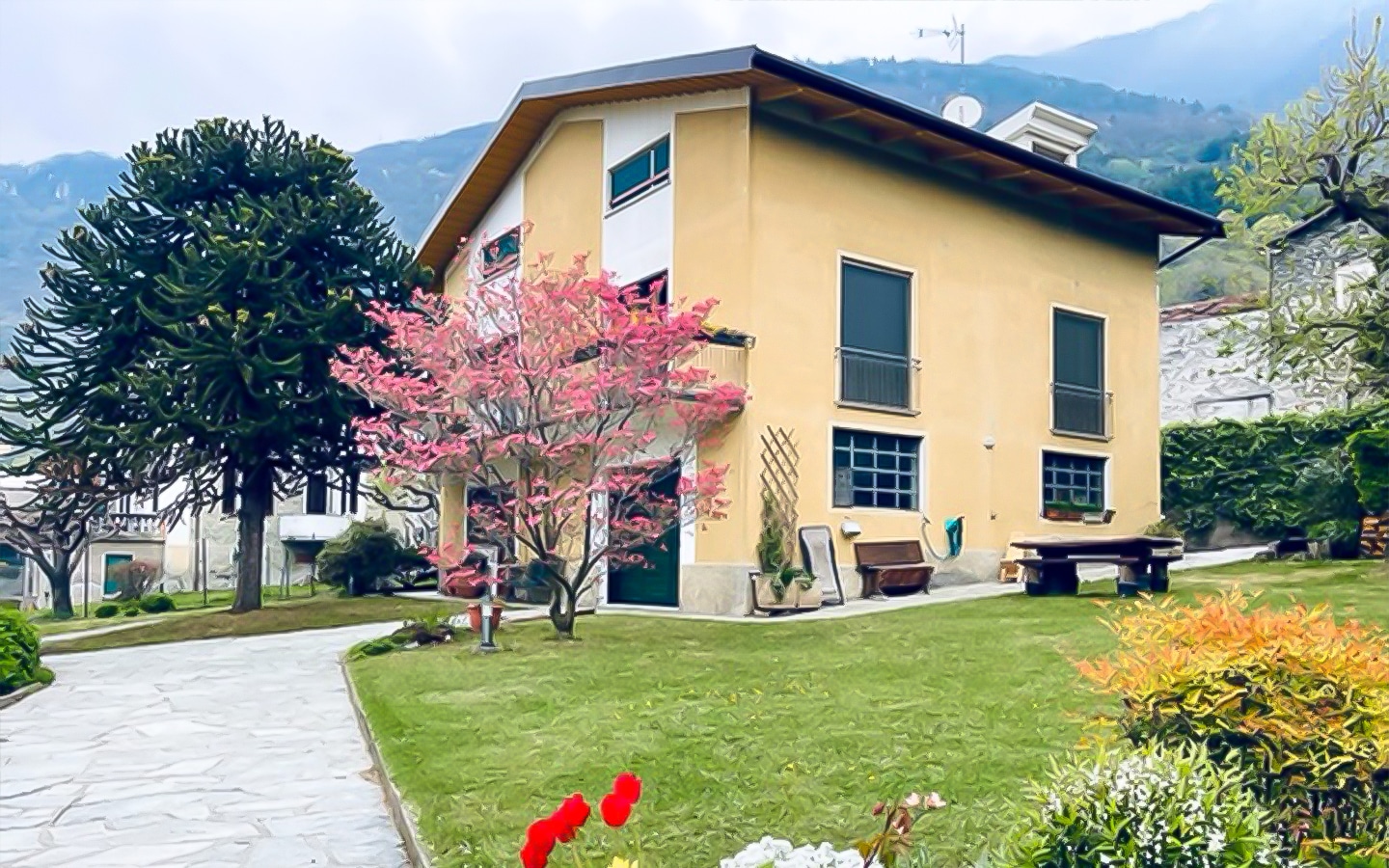 Villa Con Ampio Giardino A Pochi Km Dal Lago Di Como, Dubino, Sondrio