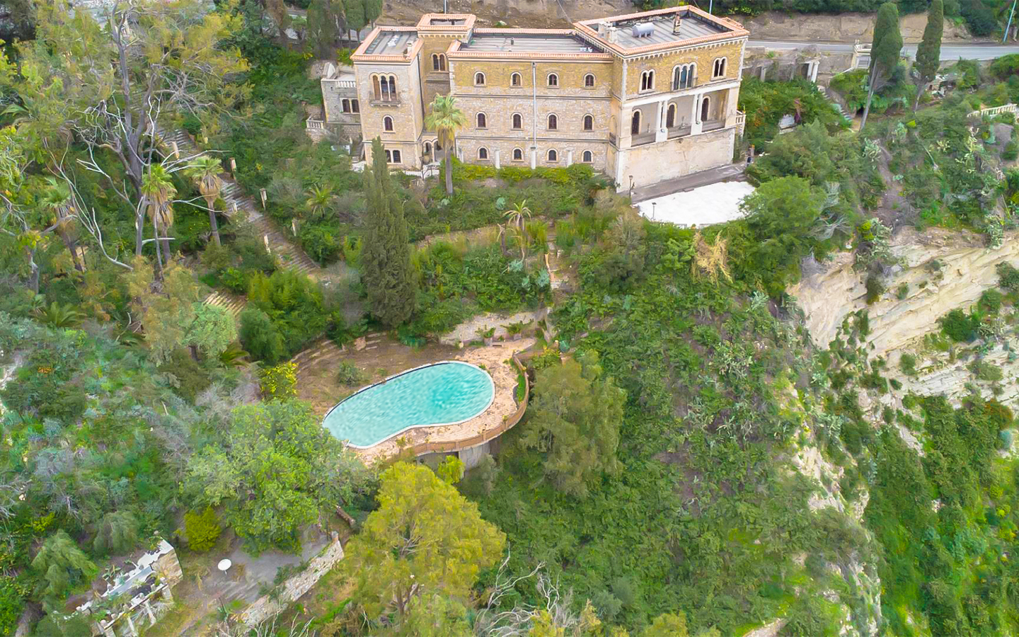 Villa med basseng og utsikt over Taorminabukten, Sicilia
