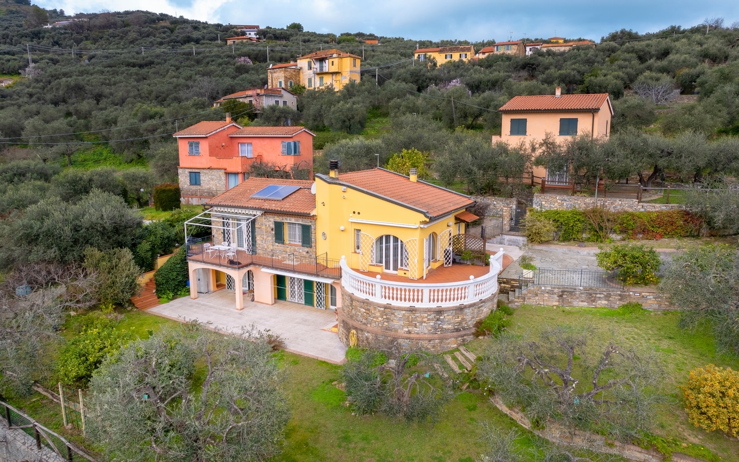 Villa Con Vista Panoramica Sul Golfo – Diano Marina