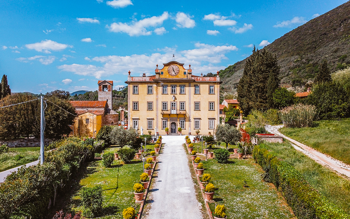 Villa D’epoca Neoclassica Con Affreschi E Ristorante – San Giuliano Terme