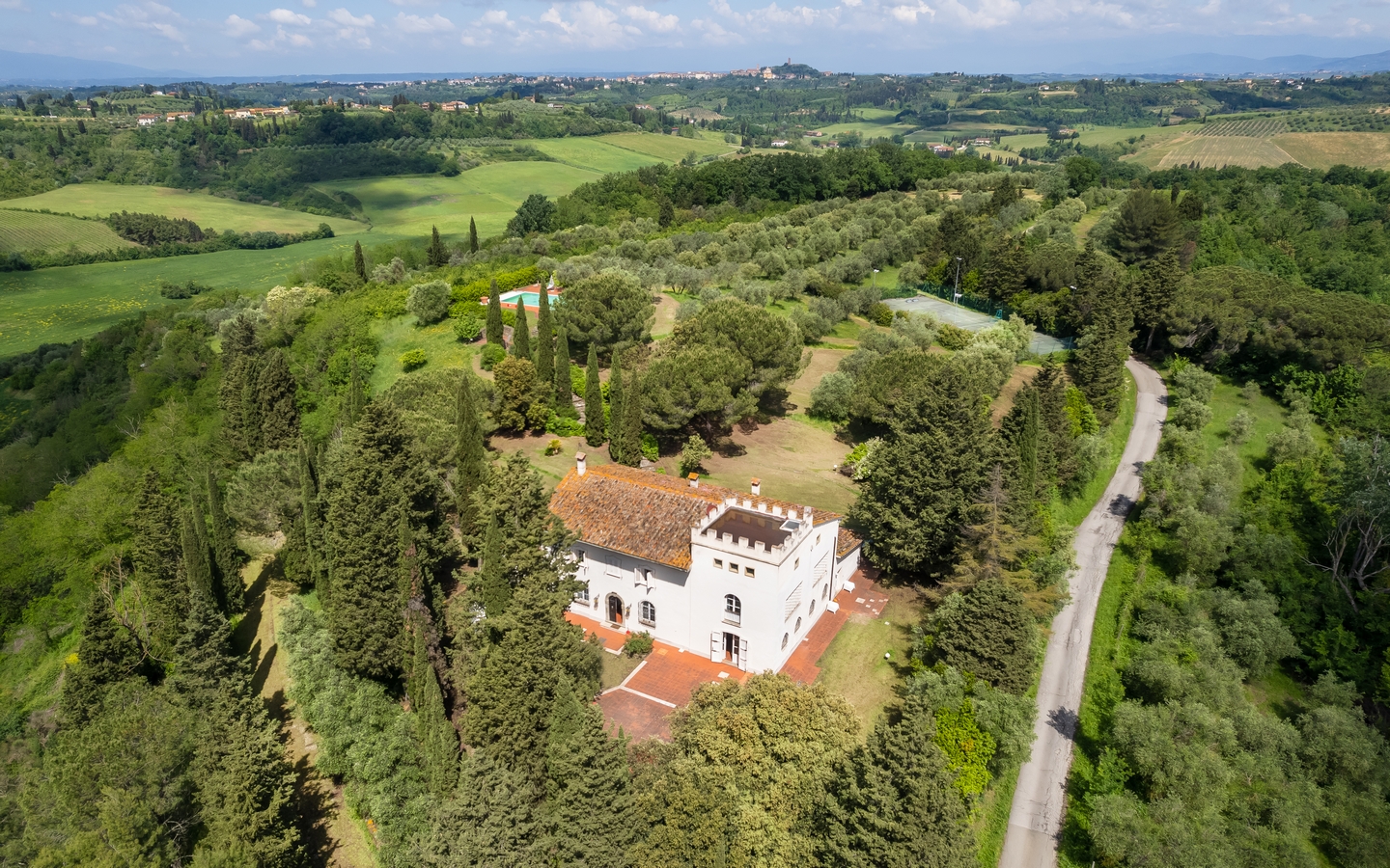 Villa Di Lusso Con Piscina E Campo Da Tennis – San Miniato