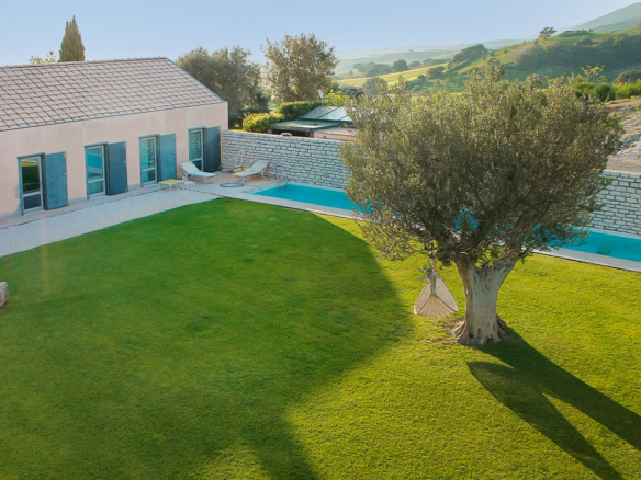 Villa Di Lusso Con Piscina Nel Cuore Della Maremma Toscana