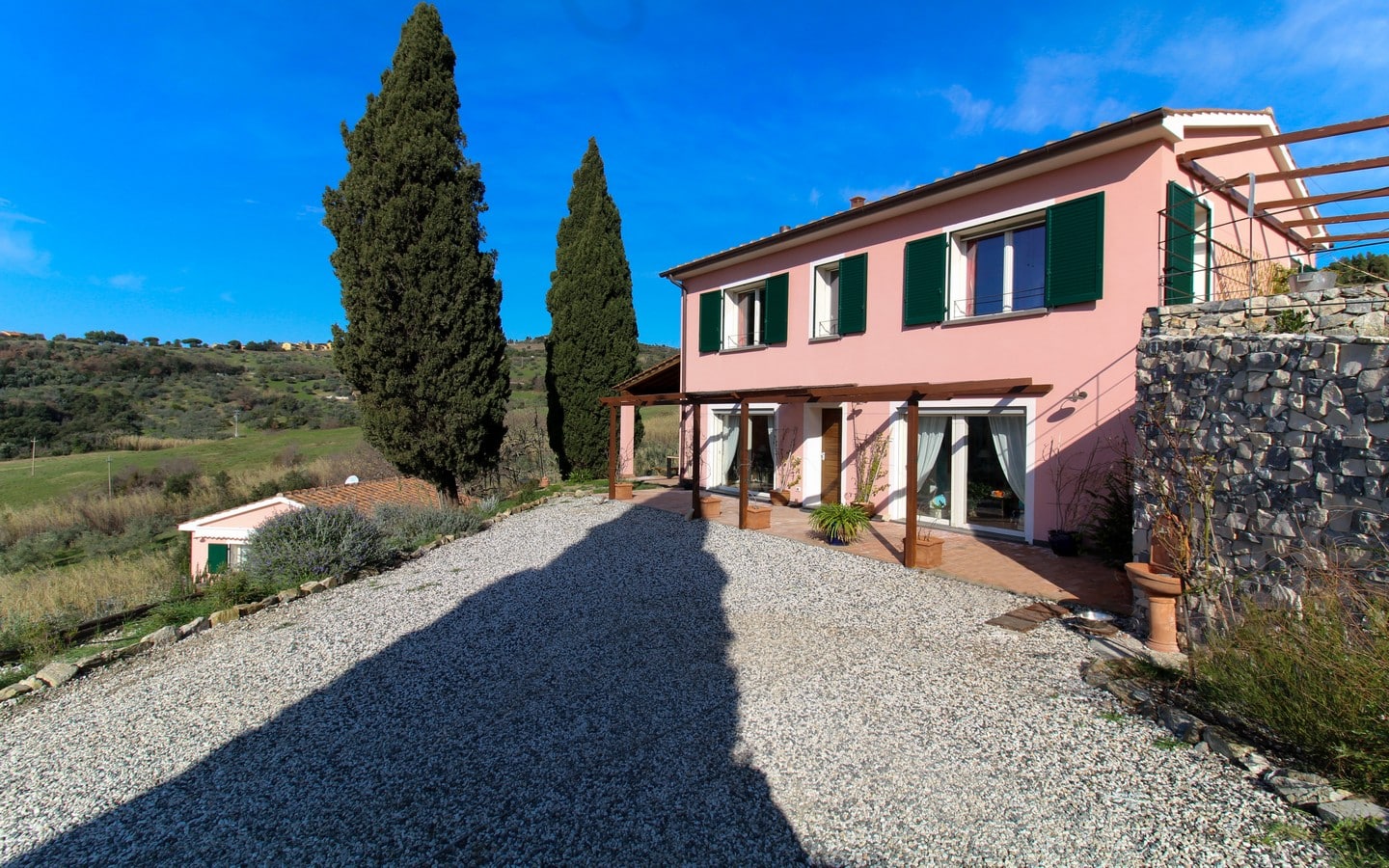 Villa Esclusiva Con Vista Mare, Piscina A Sfioro E Dependance Nella Campagna Toscana