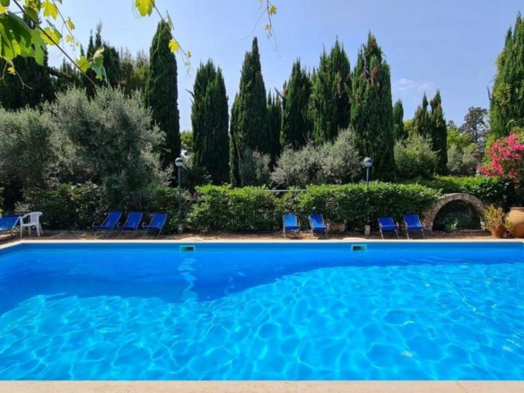 Villa Immersa Nel Verde Con Piscina Condominiale