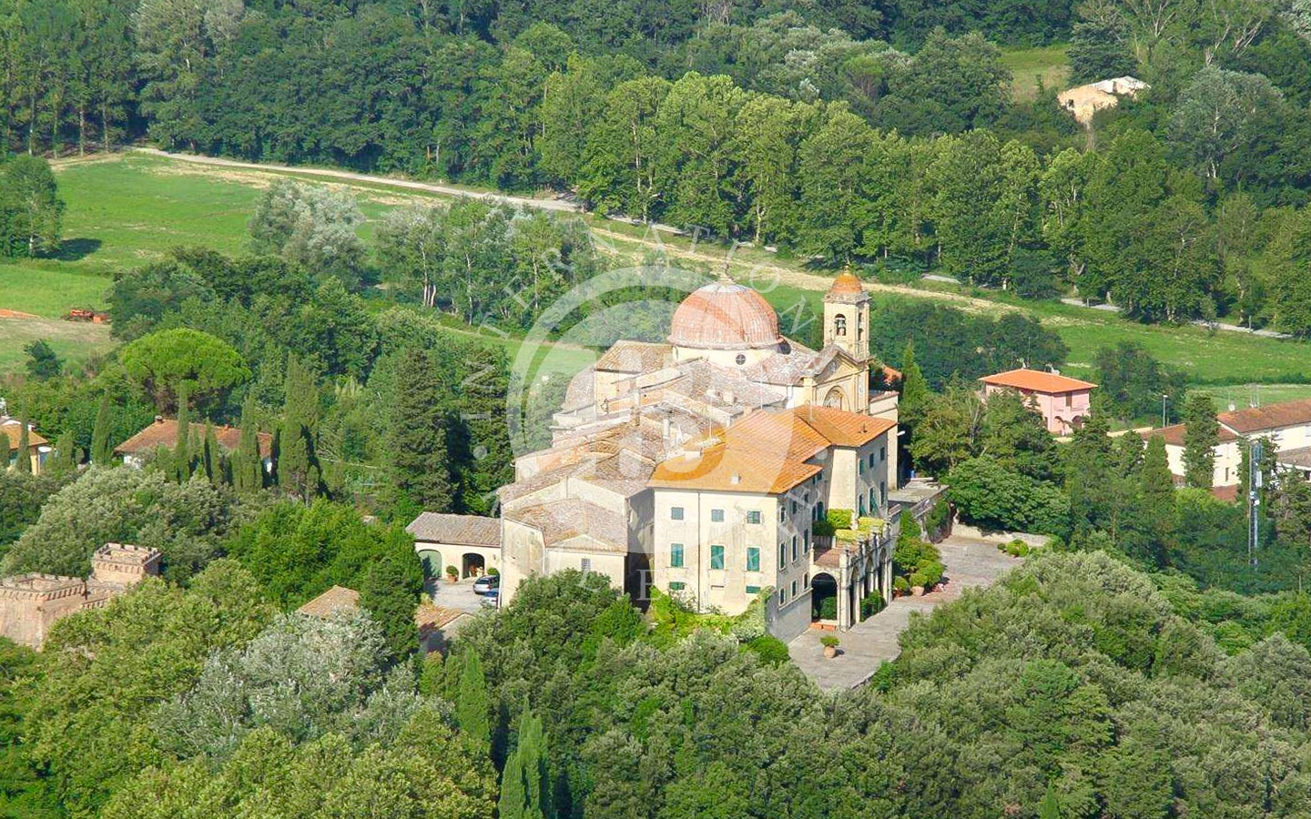 Palaian teatteri ja tornit
