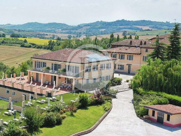 Antica Casa Padronale Immersa Nella Natura - Vignale Monferrato