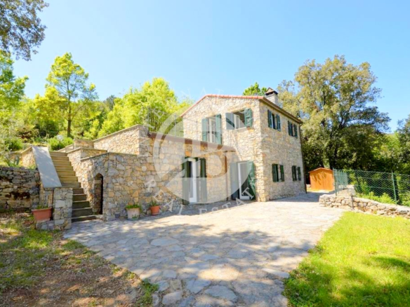 Casale In Pietra A Portovenere