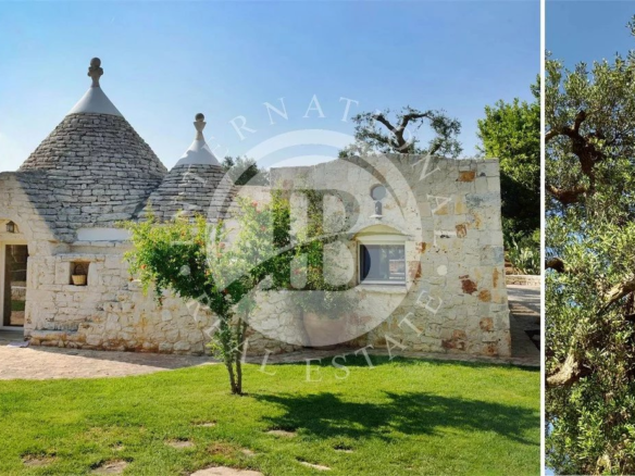 Due Magnifici Complessi Di Trulli Con Piscina - San Vito Dei Normanni (Puglia)