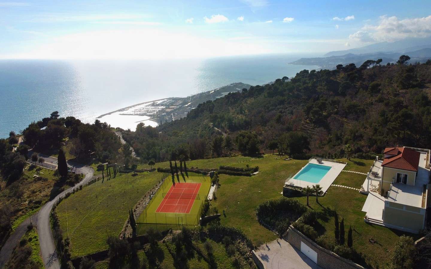 Elegante Villa A Cipressa