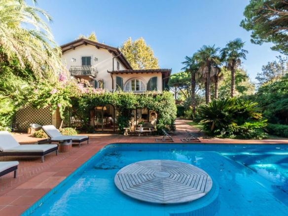 Esclusiva Villa Con Piscina A Forte Dei Marmi