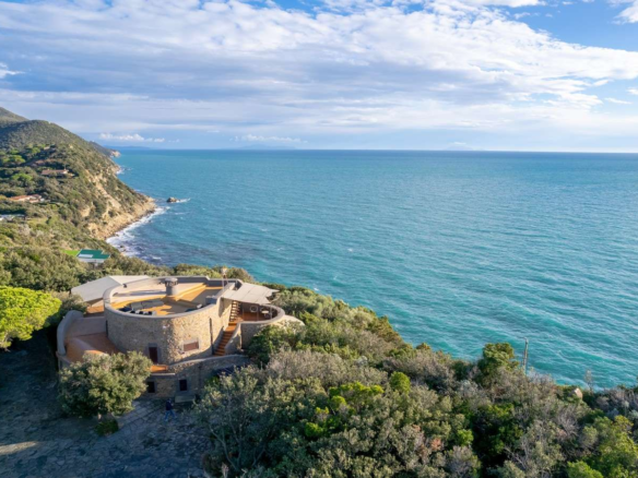 Incantevole Villa Con Accesso Al Mare A Punta Ala