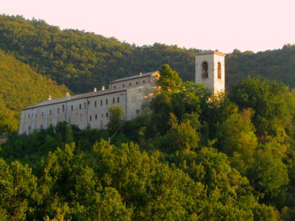 Monastero E Casa Canonica Nelle Marche
