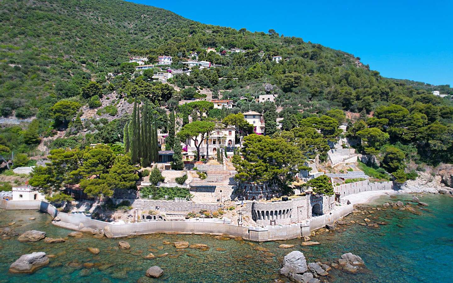 Storica Lussuosa Villa Con Parco E Accesso Diretto Al Mare Nella Riviera Ligure