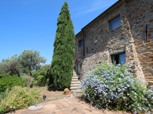 Villa In Pietra Panoramica A Bonassola