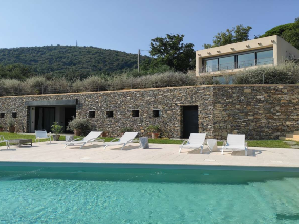 Villa Moderna Con Splendida Vista Mare Ad Alassio