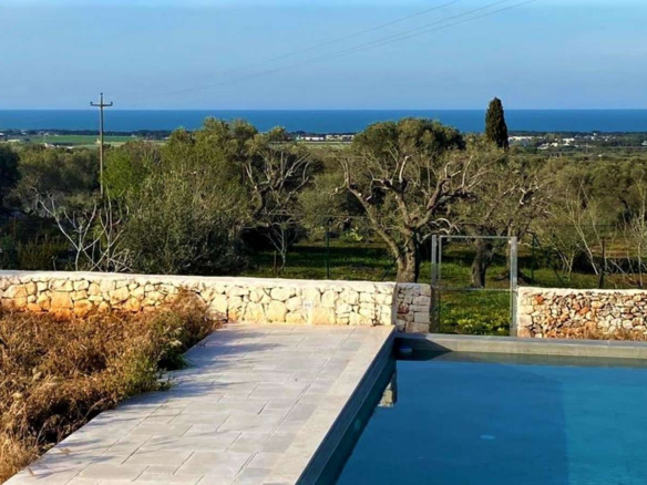 Villa Vista Mare Con Piscina Infinity Ubicata A Soli Tre Chilometri Dal Mare A Carovigno - Puglia