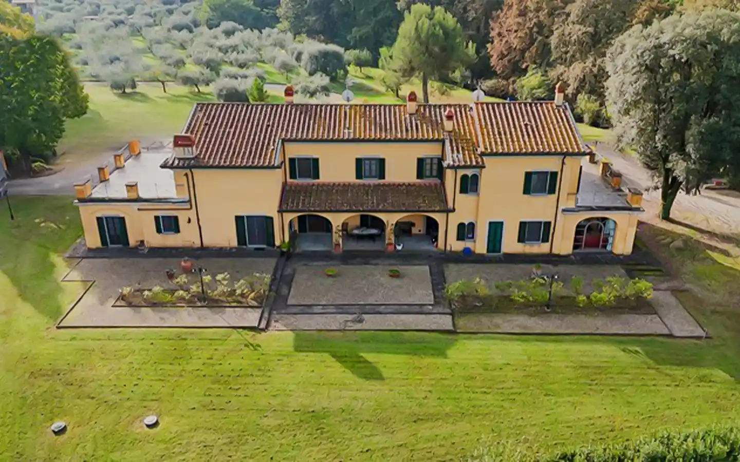 Prestigieuse villa du XVIIIe siècle à vendre dans les collines toscanes