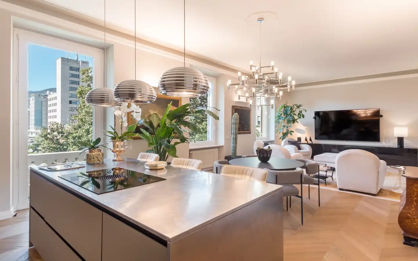 Prestigioso Appartamento Finemente Ristrutturato Nel Centro Di La Spezia